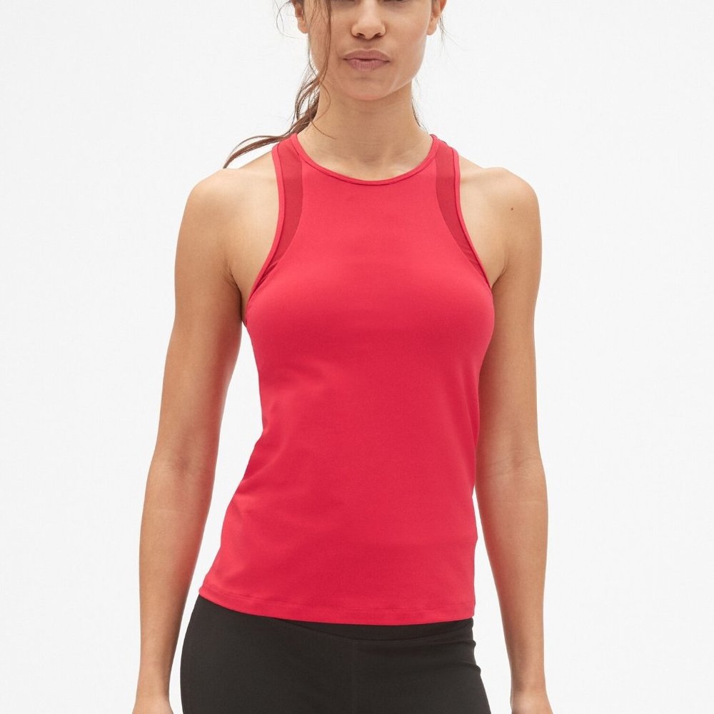 nwot Gapfit Mesh Sports halter tank top bra shelf